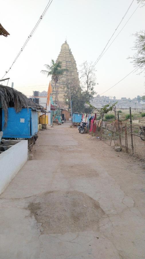 Funky Monkey Home Stay Hampi Exterior photo