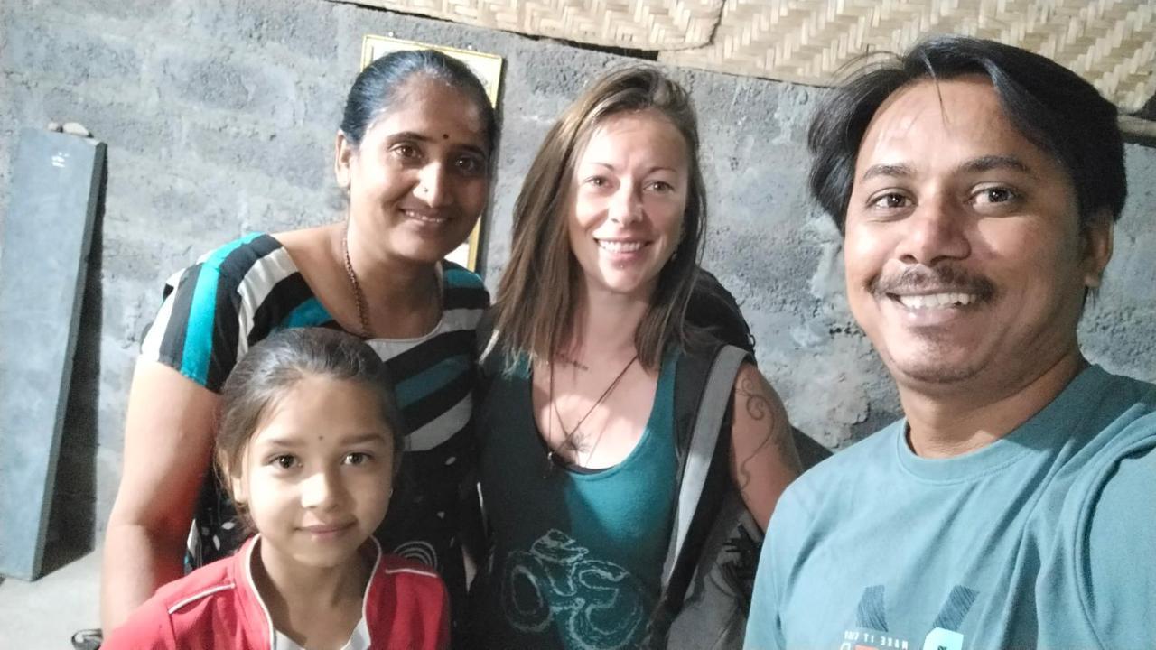 Funky Monkey Home Stay Hampi Exterior photo
