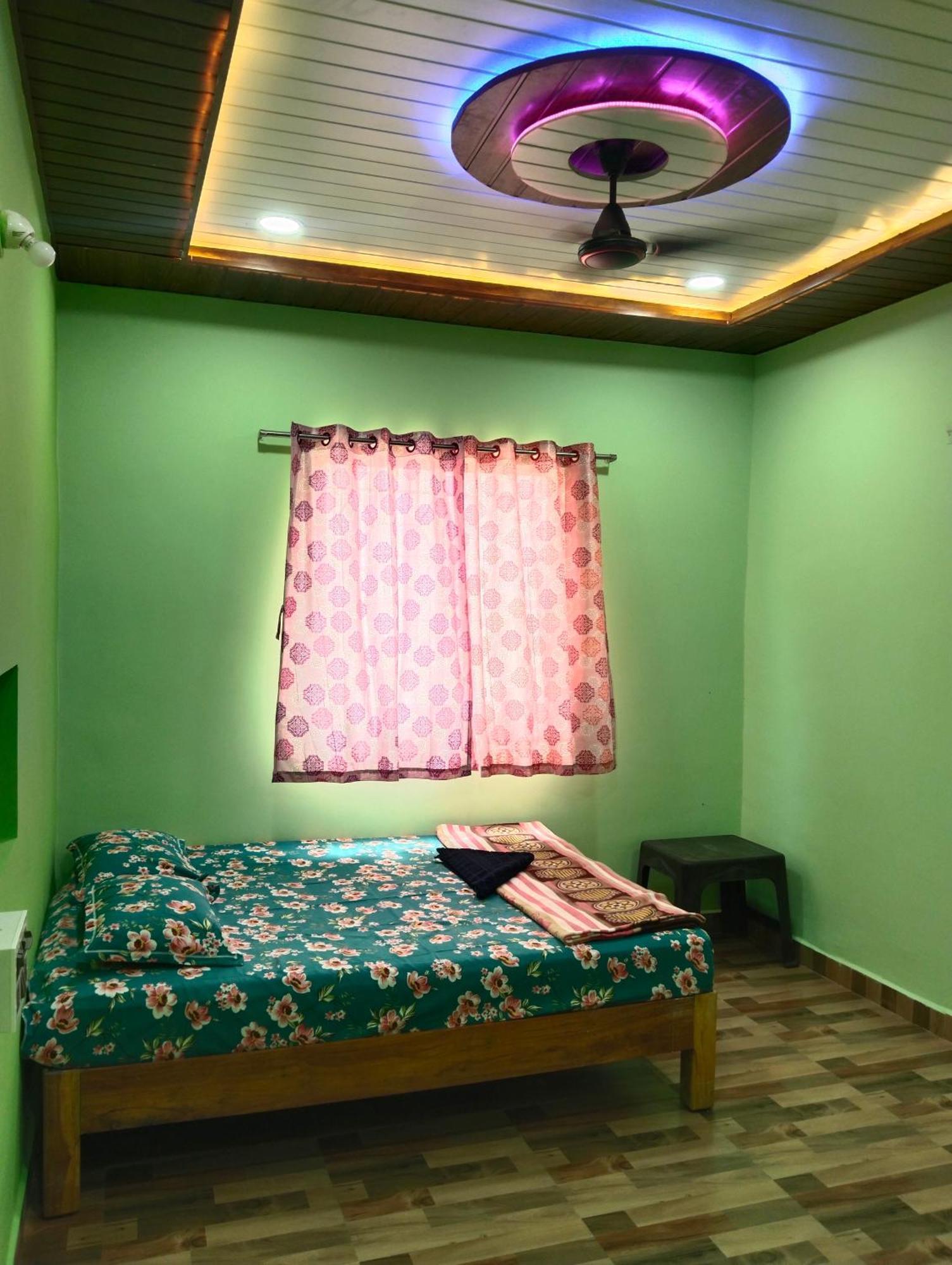 Funky Monkey Home Stay Hampi Exterior photo